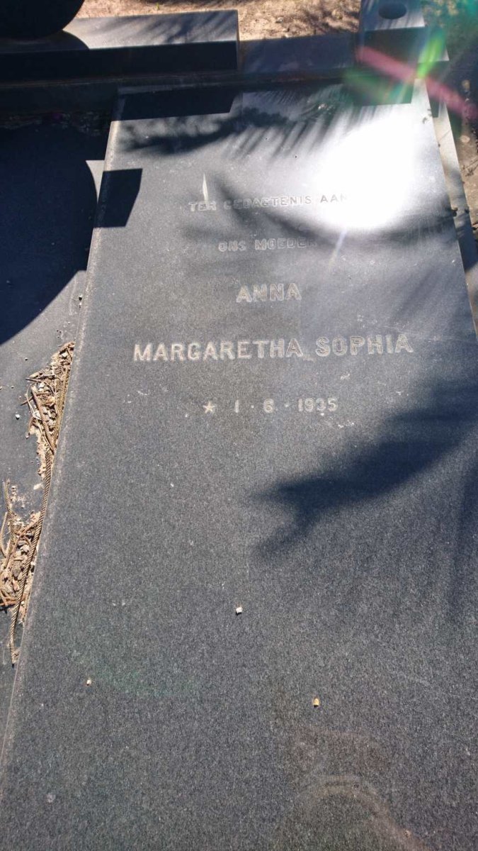 BERG Ockert Gerbrand, van den 1935-1981 &amp; Anna Margaretha Sophia 1935-