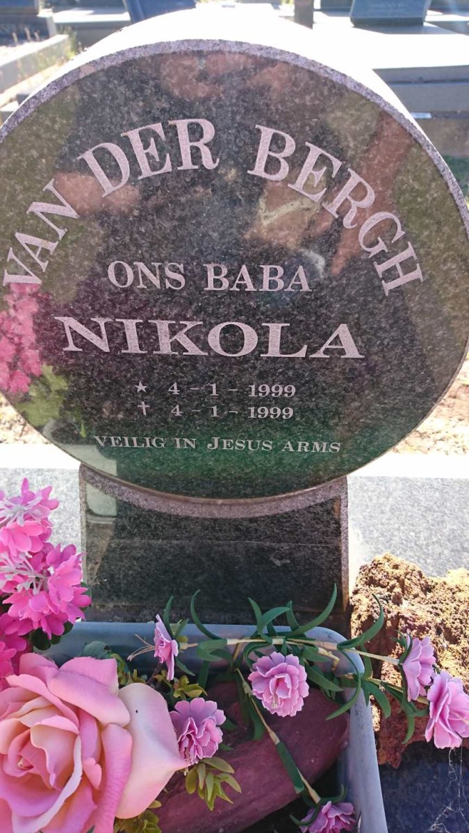 BERGH Nikola, van der 1999-1999