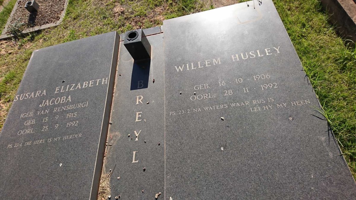 BREYL Willem Husley 1906-1992 &amp; Susara Elizabeth Jacoba van RENSBURG 1915-1992