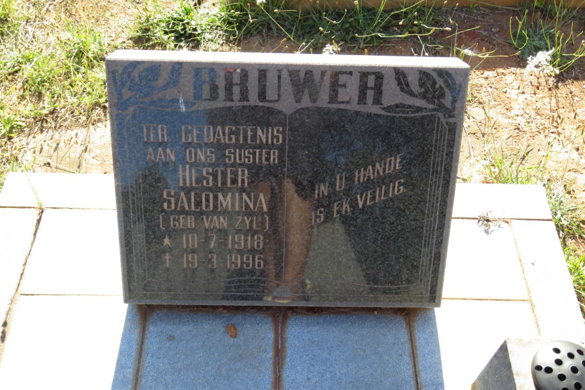 BRUWER Hester Salomina nee VAN ZYL 1918-1996