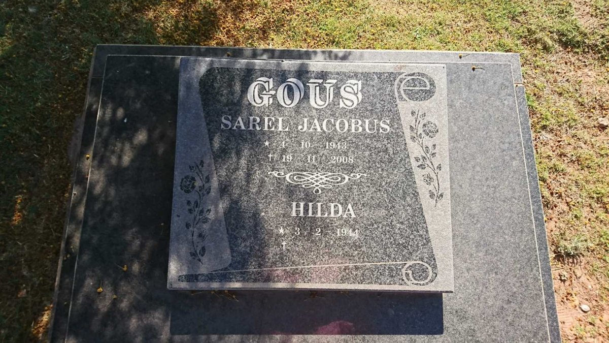GOUS Sarel Jacobus 1943-2008 &amp; Hilda 1944-