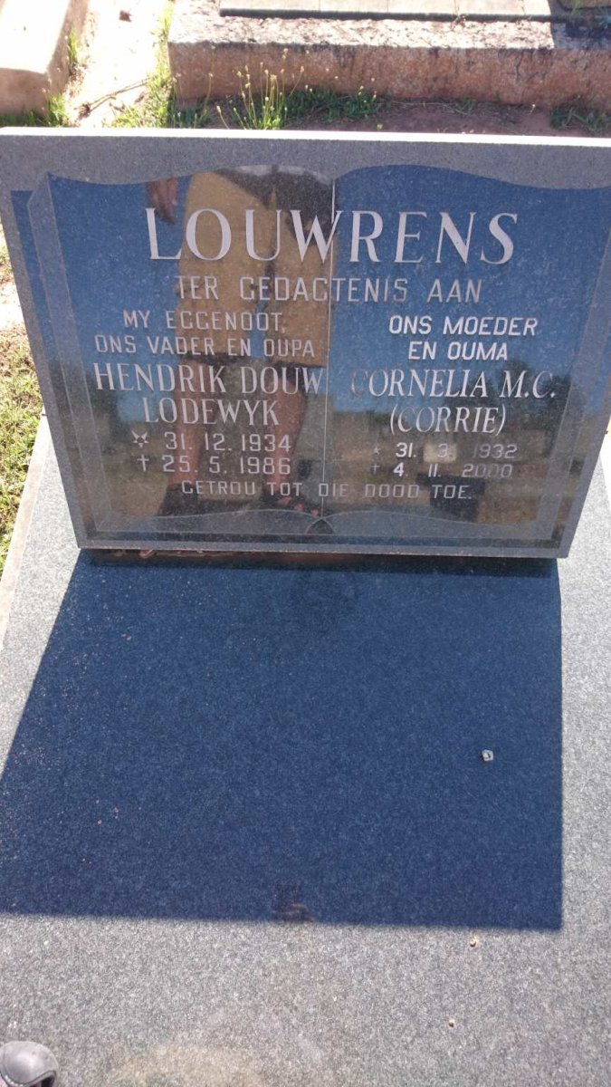 LOUWRENS Hendrik Douw Lodewyk 1934-1986 &amp; Cornelia M.C. 1932-2000