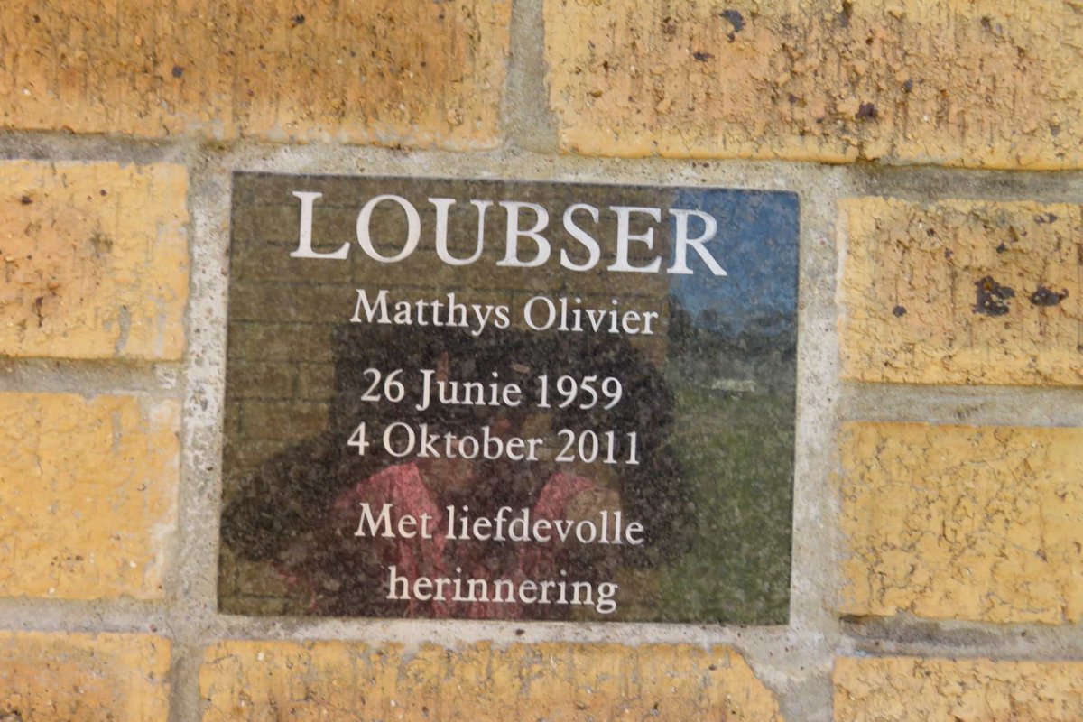 LOUBSER Matthys Olivier 1959-2011