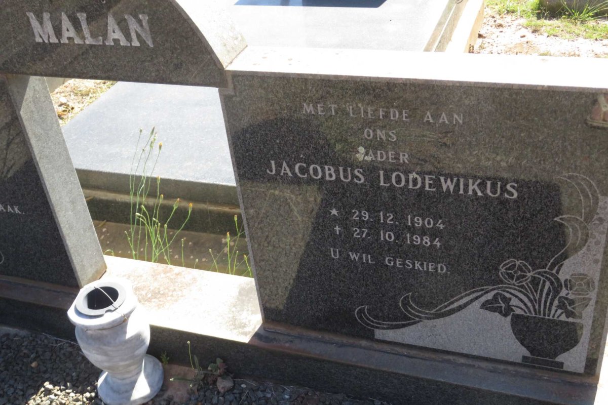MALAN Jacobus Lodewikus 1904-1984 &amp; Jacoba Johanna OOSTHUIZEN 1904-1977