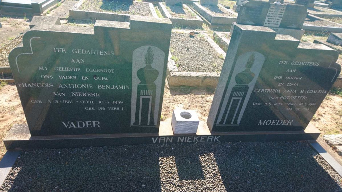 NIEKERK Francois Anthonie Benjamin, van 1881-1959 &amp; Gertruida Anna Magdalena POTGIETER 1893-1882