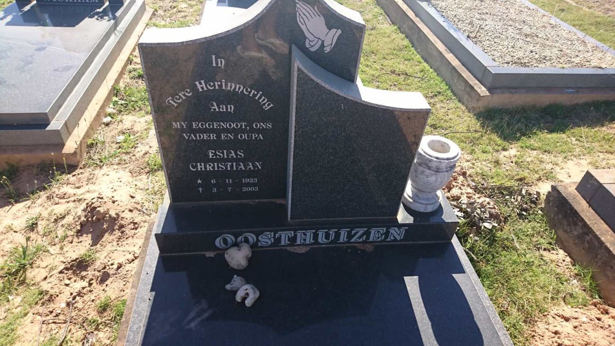 OOSTHUIZEN Esias Christiaan 1923-2003