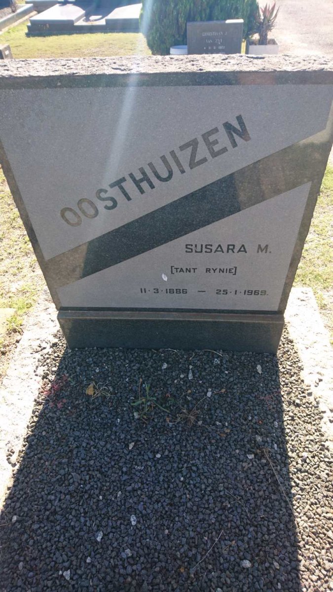 OOSTHUIZEN Susara M. 1886-1969