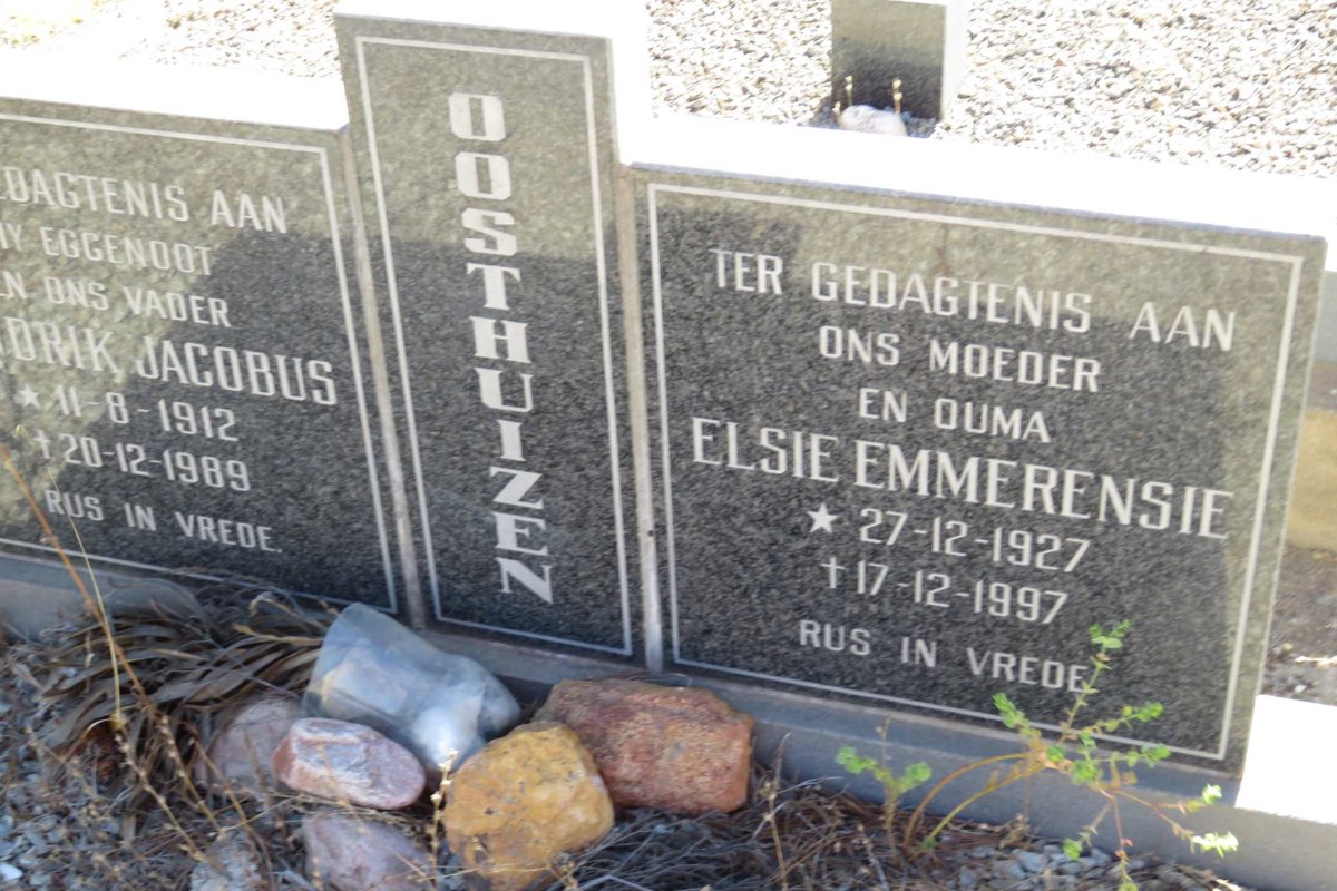 OOSTHUIZEN Hendrik Jacobus 1912-1989 &amp; Elsie Emmerensie 1927-1997