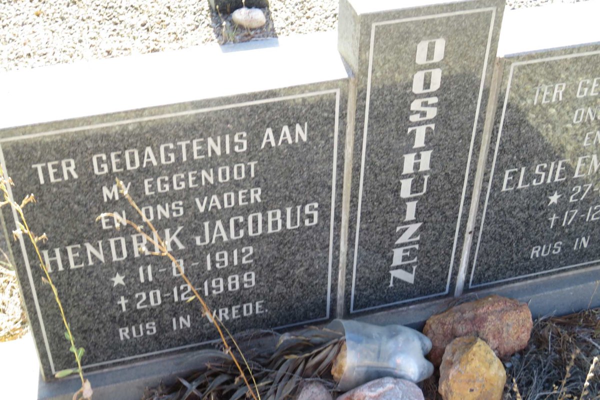 OOSTHUIZEN Hendrik Jacobus 1912-1989 &amp; Elsie Emmerensie 1927-1997