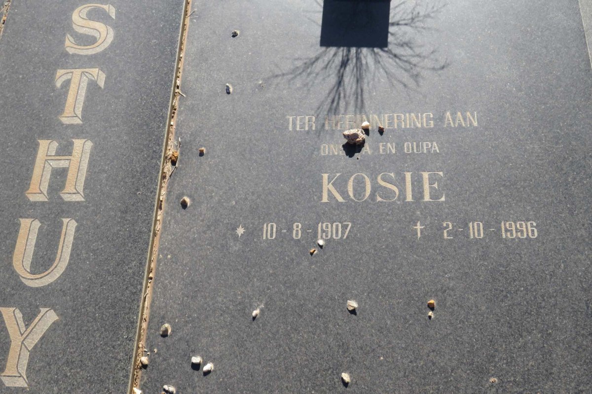 OOSTHUYSEN Kosie 1907-1996 &amp; Josie 1904-1996