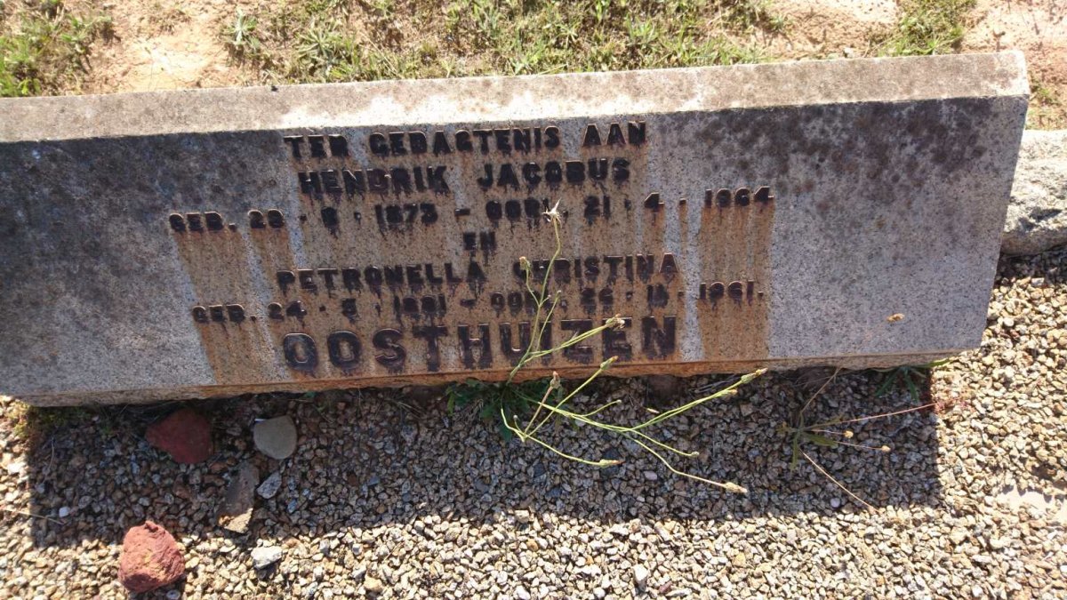 OOSTHUIZEN Hendrik Jacobus 1873-1964 &amp; Petronella Christina 1881-1961