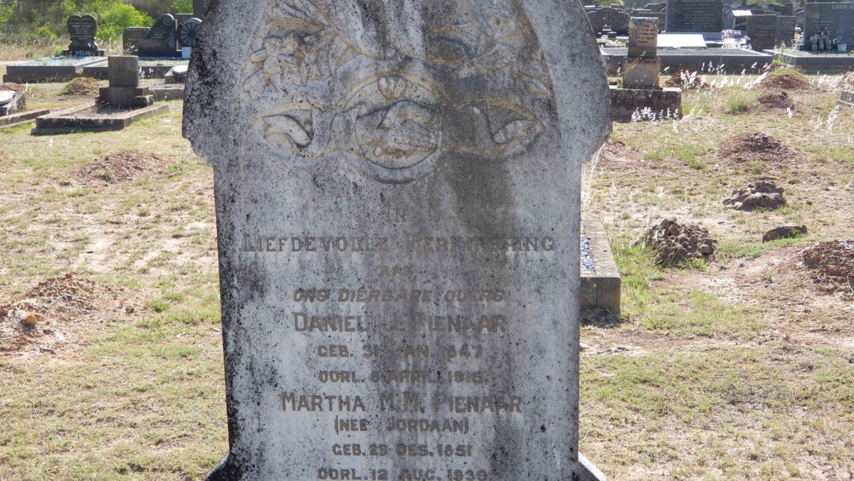 PIENAAR Daniel J. 1847-1915 &amp; Martha M.M. JORDAAN 1851-1939