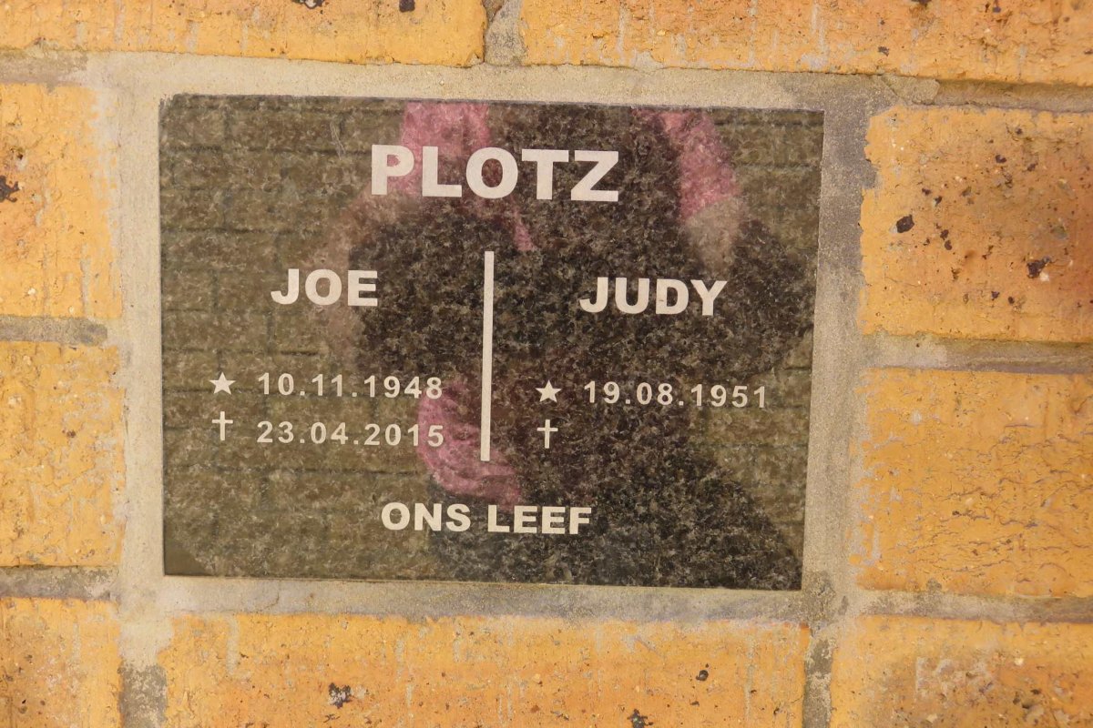 PLOTZ Joe 1948-2015 &amp; Judy 1951-