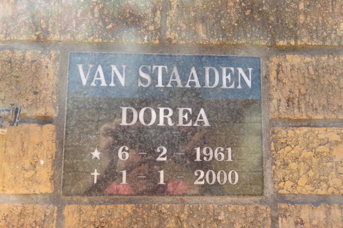 STAADEN Dorea, van 1961-2000