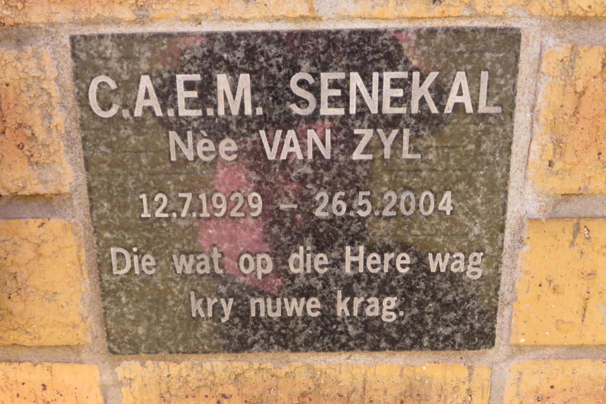 SENEKAL C.A.E.M. nee VAN ZYL 1929-2004