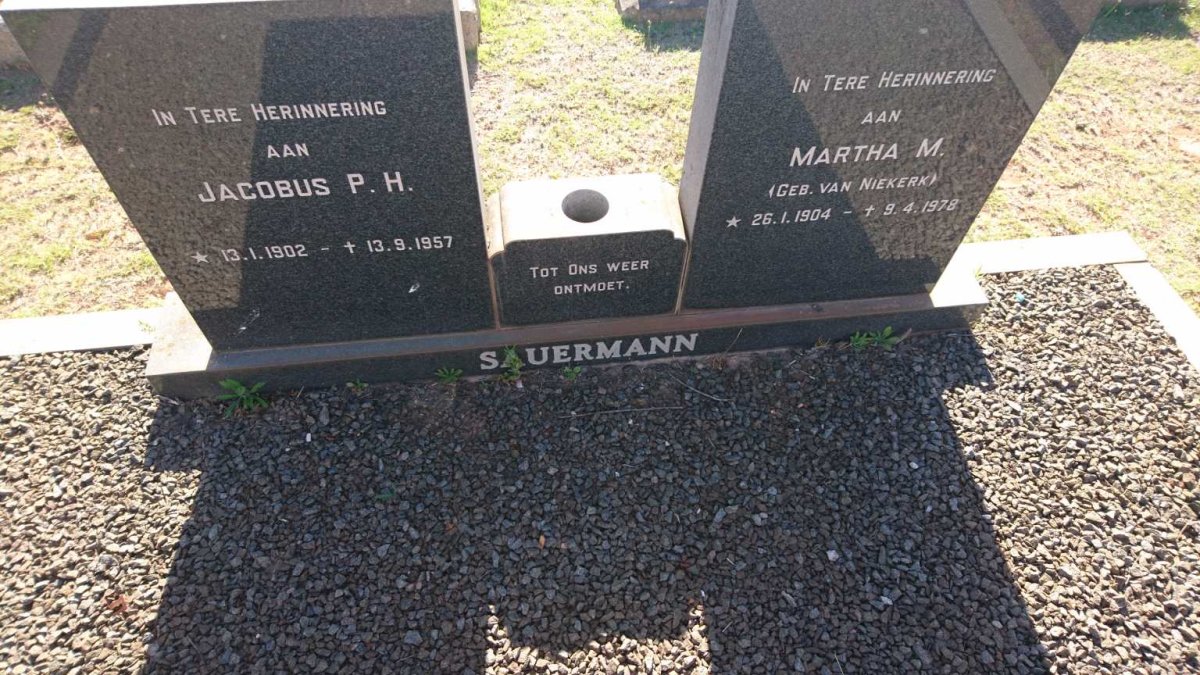 SAUERMANN Jacobus P.H. 1902-1957 &amp; Martha M. VAN NIEKERK 1904-1978