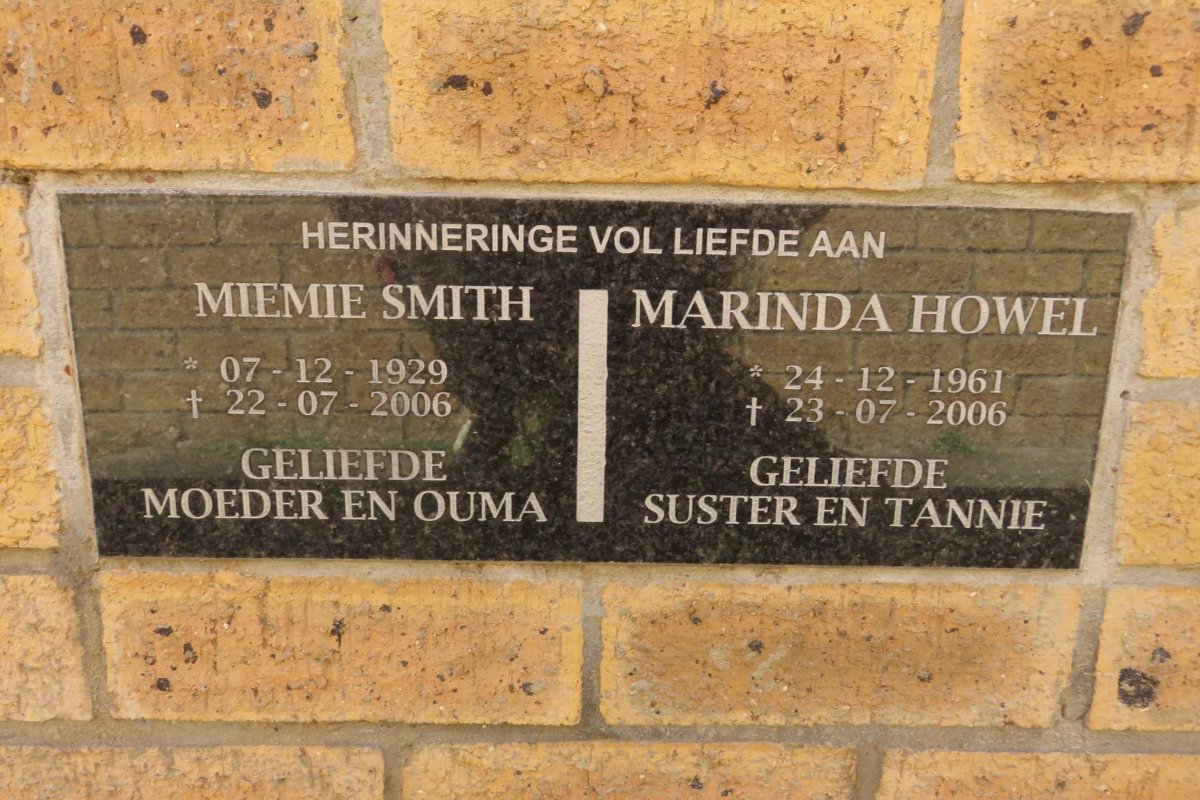 SMITH Miemie 1929-2006 :: HOWEL Marinda 1961-2006