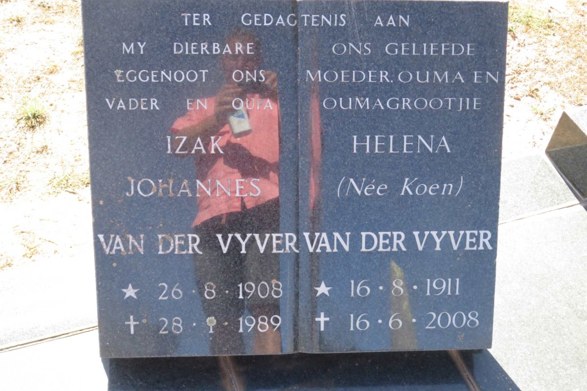 VYVER Izak Johannes, van der 1908-1989 &amp; Helena KOEN 1911-2008