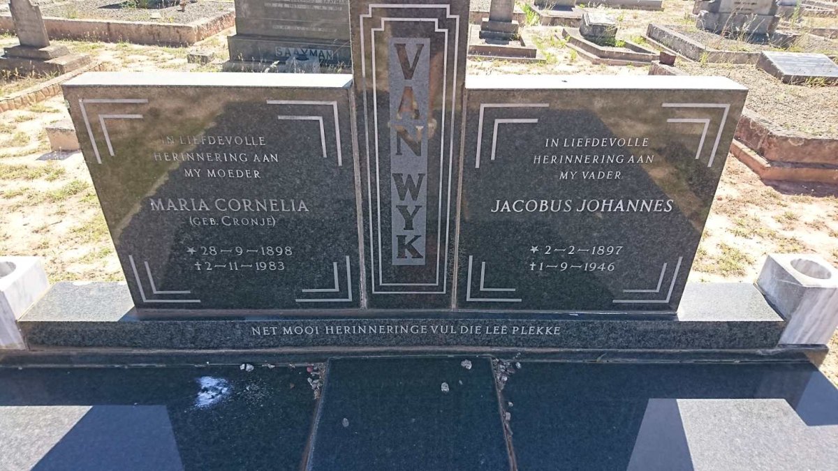 WYK Jacobus Johannes, van 1897-1946 &amp; Maria Cornelia CRONJE 1898-1983