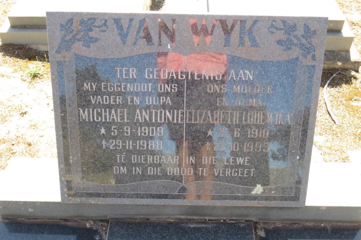 WYK Michael Antonie, van 1909-1988 &amp; Elizabeth Lodewika 1910-1995