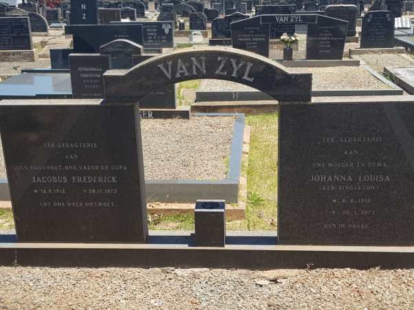 ZYL Jacobus Frederik, van 1912-1973 &amp; Johanna Louisa SINGLETON 1915-1975