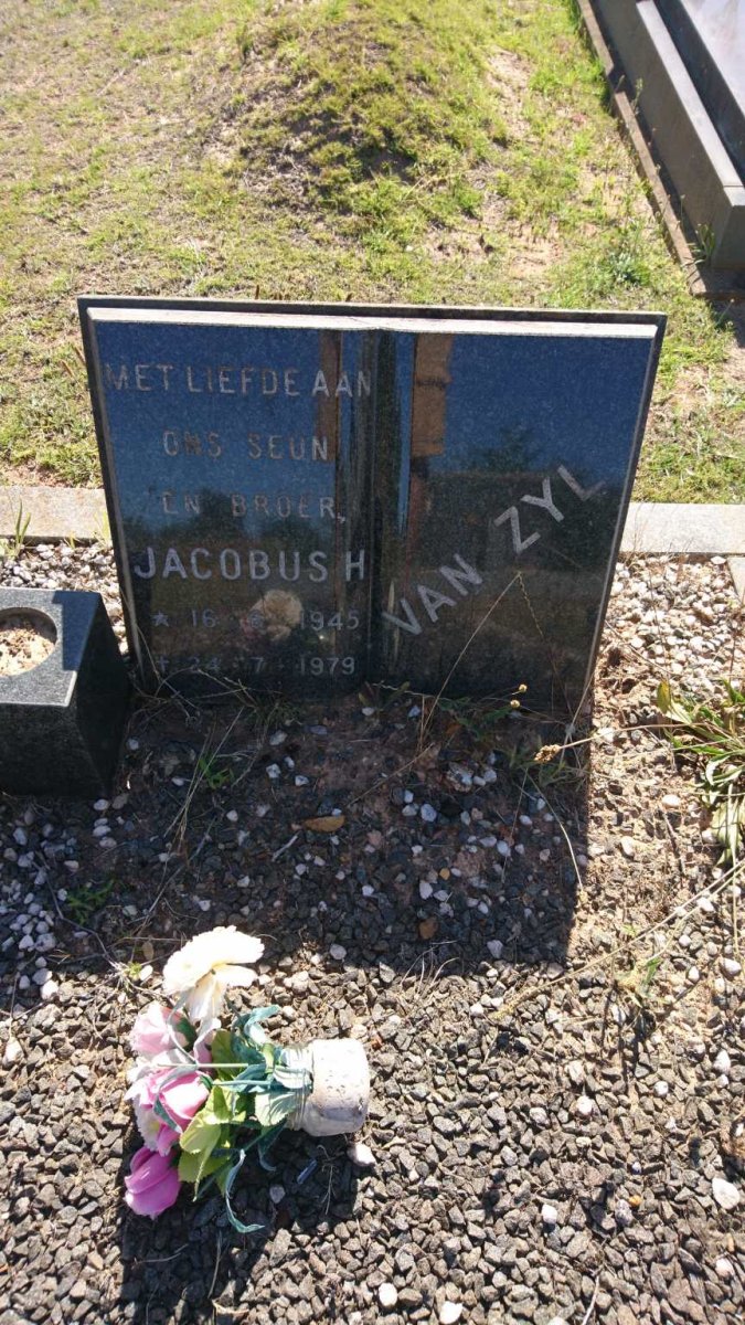ZYL Jacobus H., van 1945-1979