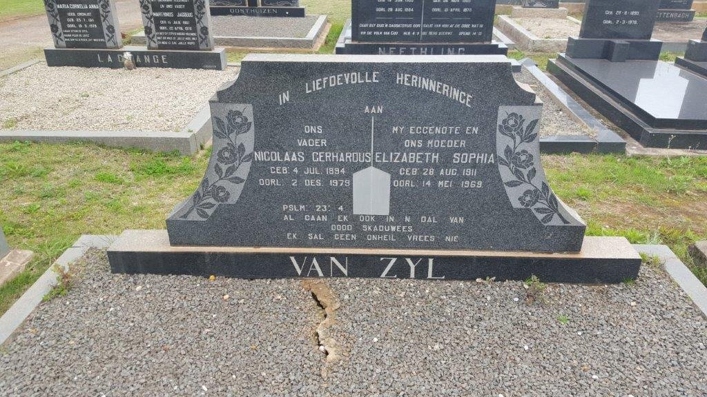 ZYL Nicolaas Gerhardus, van 1894-1979 &amp; Elizabeth Sophia 1911-1969