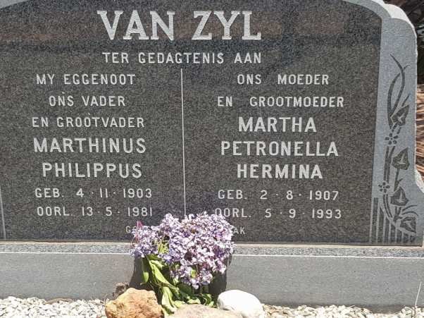 ZYL Marthinus Philippus, van 1903-1981 &amp; Martha Petronella Hermina 1907-1993