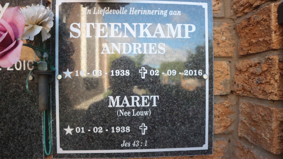 STEENKAMP Andries 1938-2016 &amp; Maret LOUW 1938-