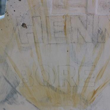 BORE Hennie