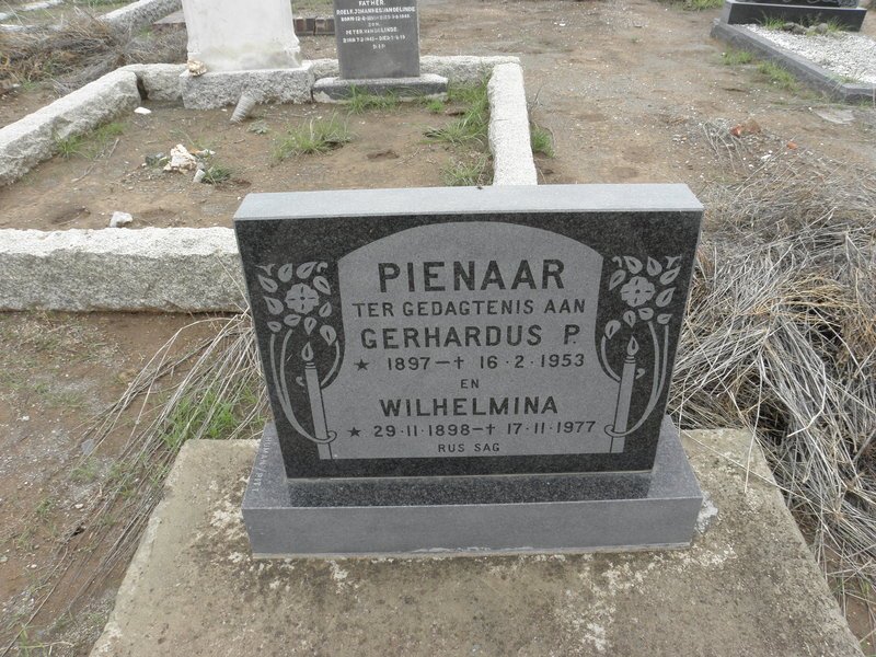 PIENAAR Gerhardus P. 1897-1953 &amp; Wilhelmina 1898-1977