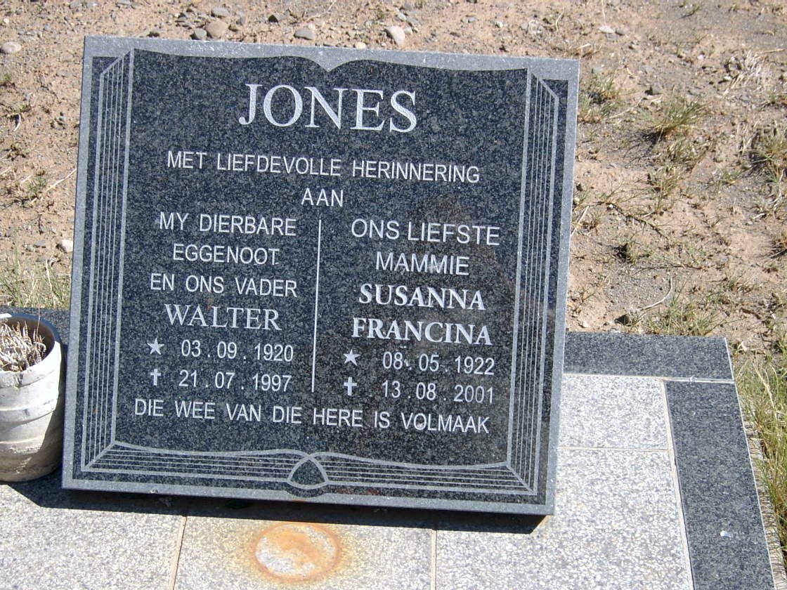 JONES Walter 1920-1997 &amp; Susanna Francina 1922-2001