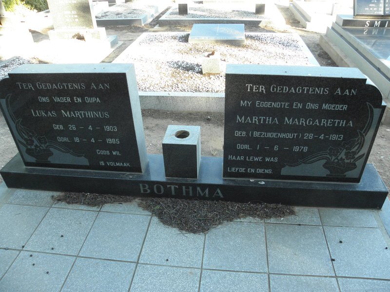 BOTHMA Lukas Marthinus 1903-1985 &amp; Martha Margaretha BEZUIDENHOUT 1913-1978