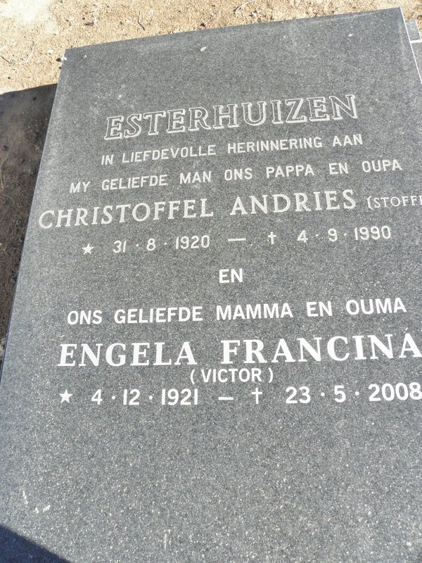 ESTERHUIZEN Christoffel Andries 1920-1990 &amp; Engela Francina VICTOR 1921-2008