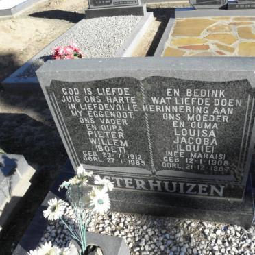 ESTERHUIZEN Pieter Willem 1912-1985 &amp; Louisa Jacoba MARAIS 1908-1987