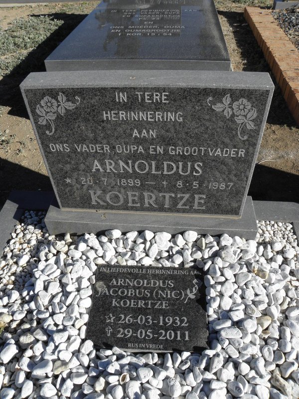 KOERTZE Arnoldus 1899-1987 :: KOERTZE Arnoldus Jacobus 1932-2011