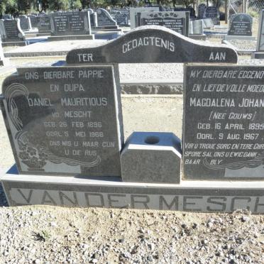 MESCHT Daniel Maritinus, v.d. 1896-1968 &amp; Magdalena Johanna GOUWS 1895-1967