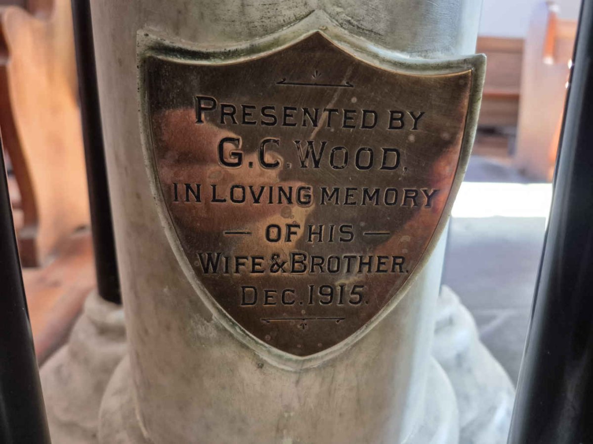 WOOD