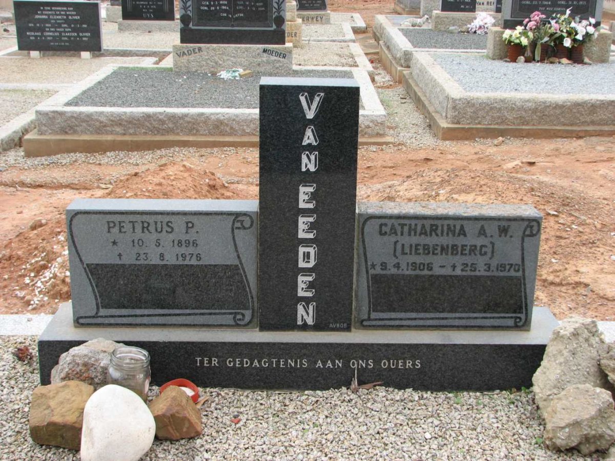 EEDEN Petrus P., van 1896-1976 &amp; Catharina A.W. LIEBENBERG 1906-1970