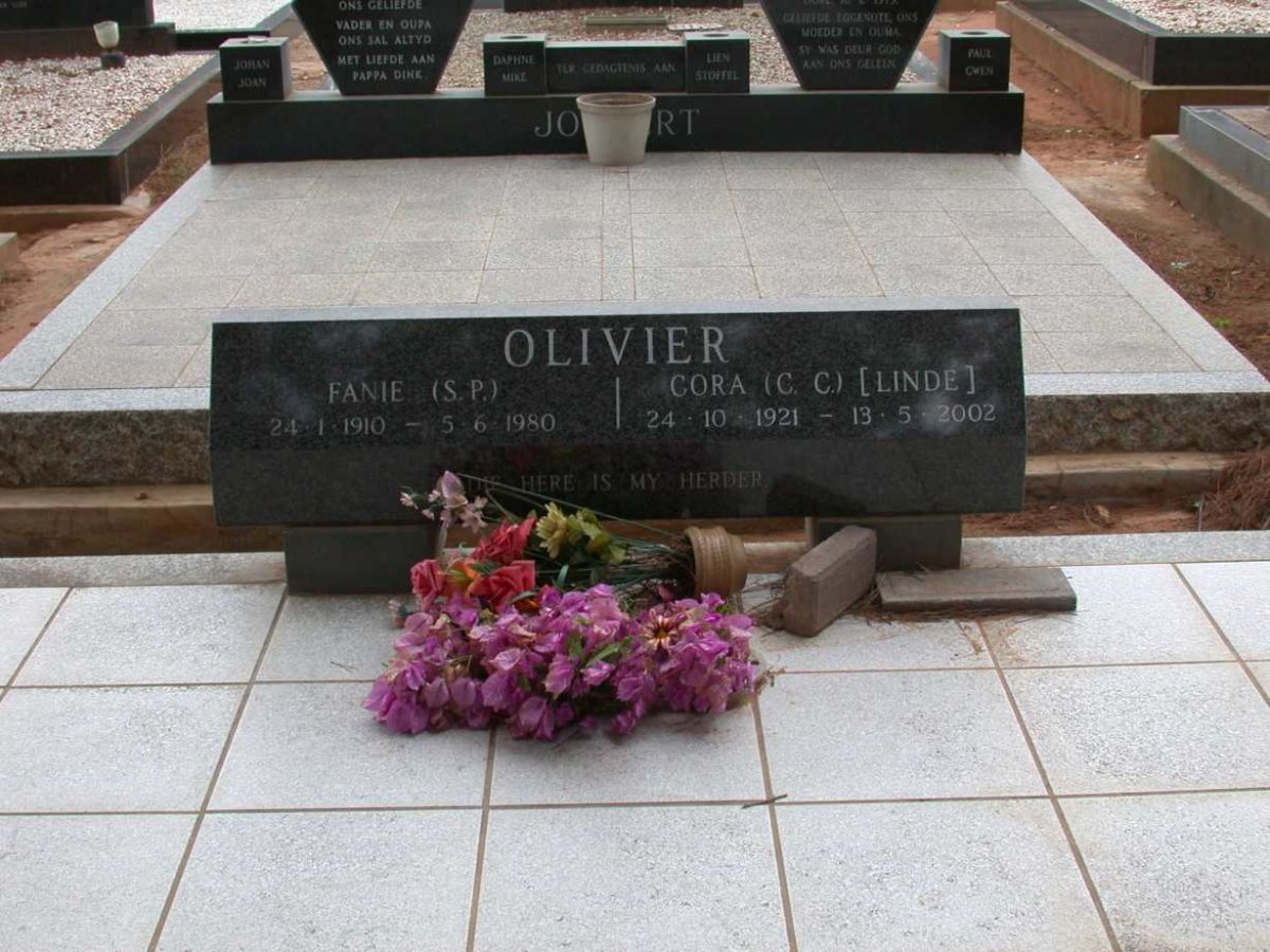 OLIVIER S.P. 1910-1980 &amp; C.C. LINDE 1921-2002
