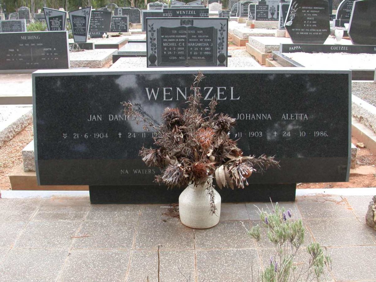 WENTZEL Jan Danie? 1904-19? &amp; Johanna Aletta 1903-1986