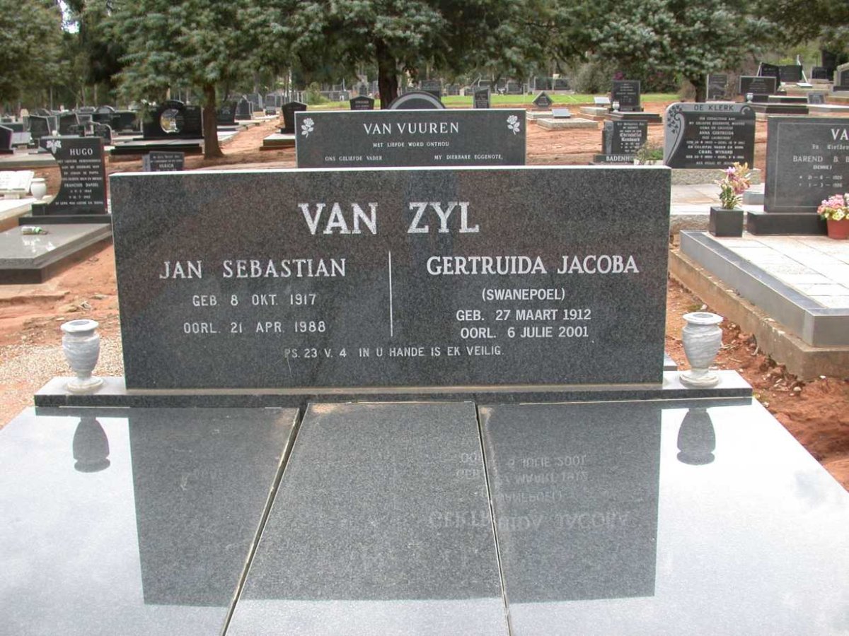 ZYL Jan Sebastian, van 1917-1988 &amp; Gertruida Jacoba SWANEPOEL 1912-2001