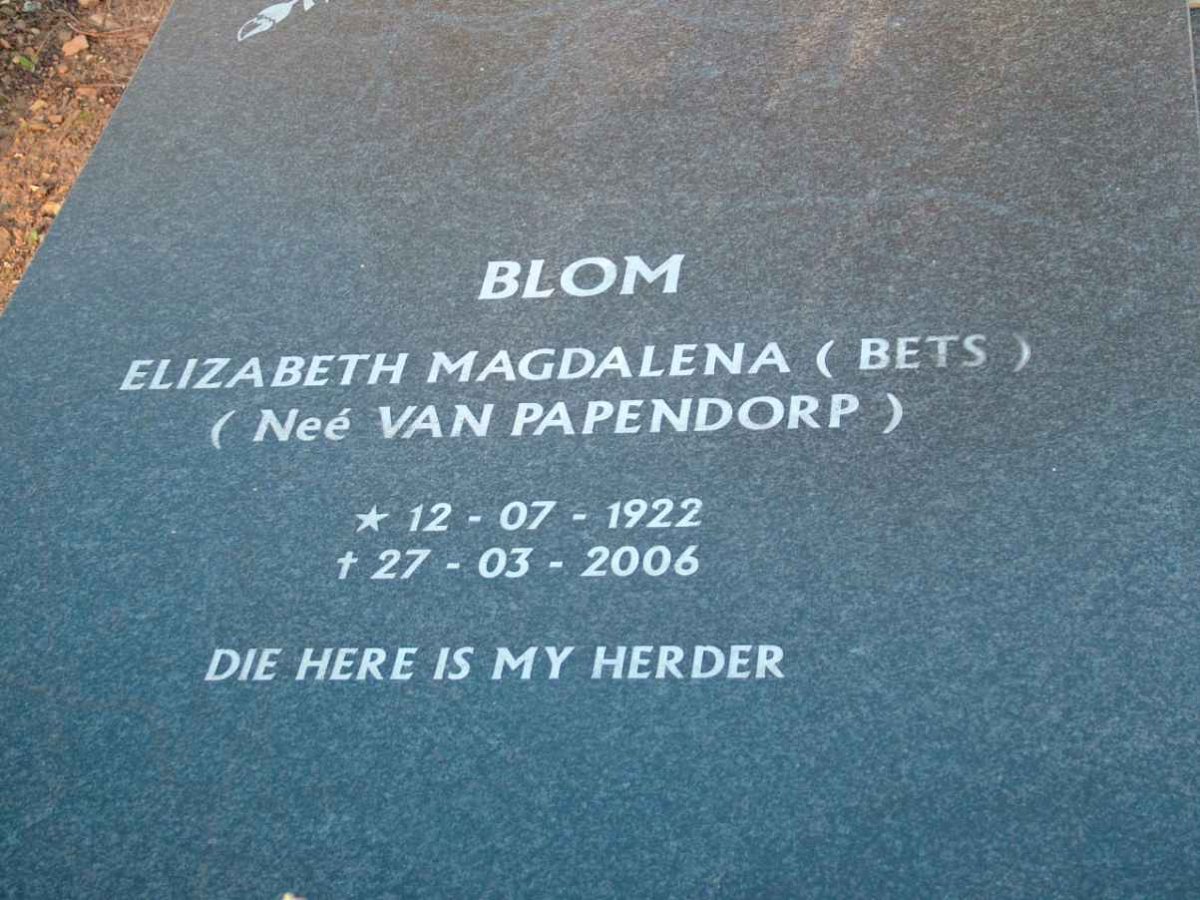BLOM Elizabeth Magdalena nee VAN PAPENDORP 1922-2006