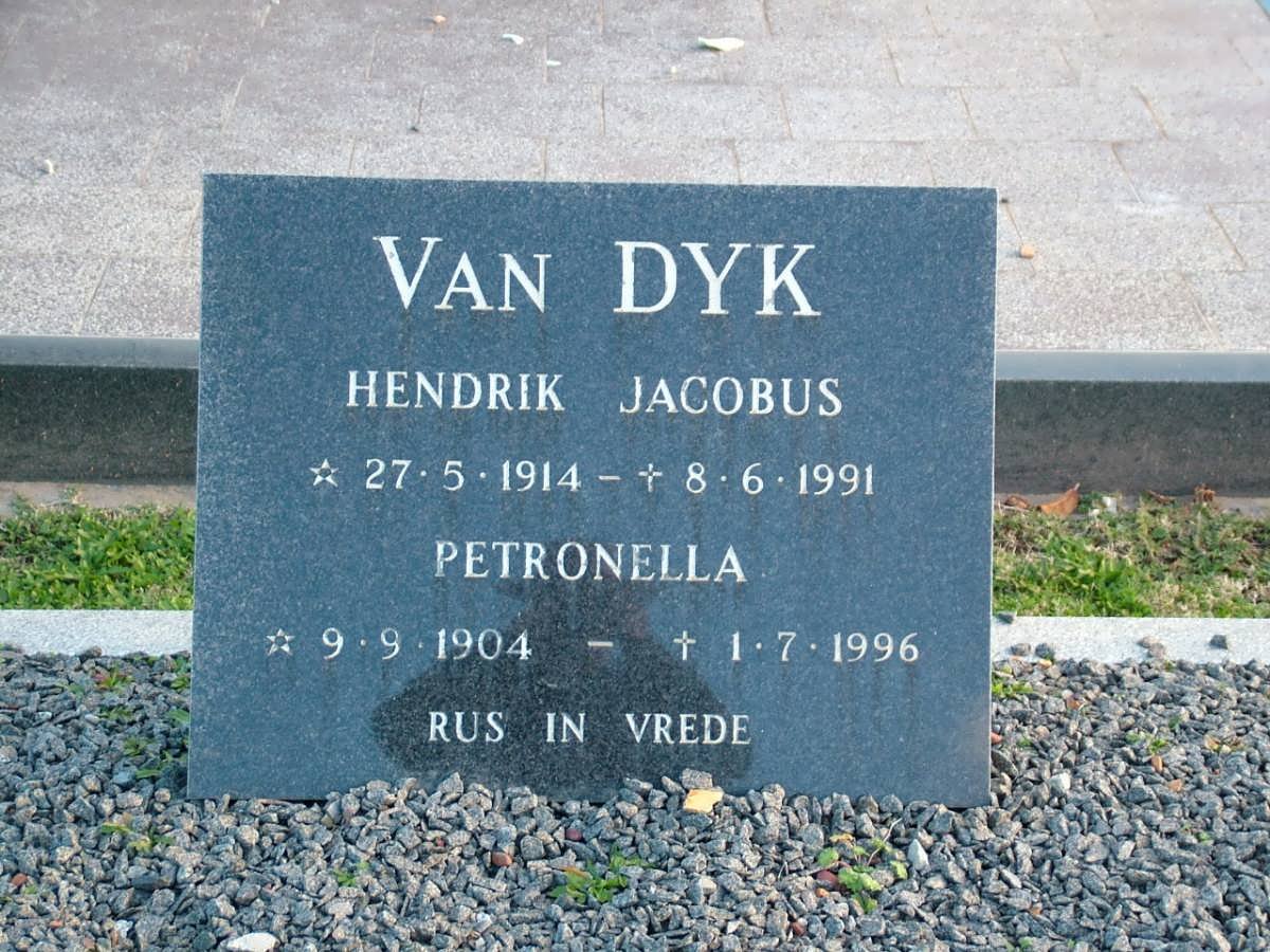 DYK Hendrik Jacobus, van 1914-1991 &amp; Petronella 1904-1996