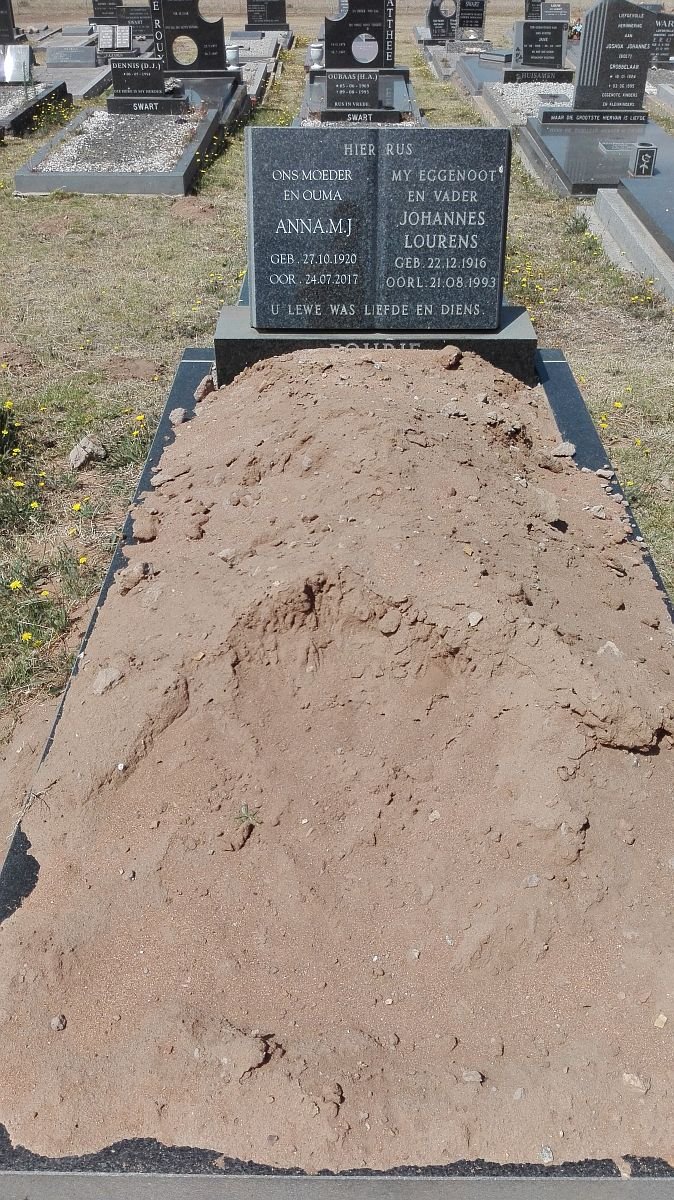 FOURIE Johannes Lourens 1916-1993 &amp; Anna M.J. 1920-2017