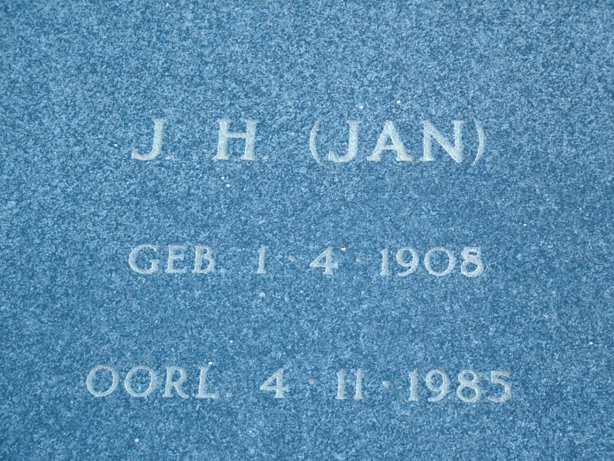 HUMAN J.H. 1908-1985 &amp; S.E.P. DE KOCK 1907-1986 _2