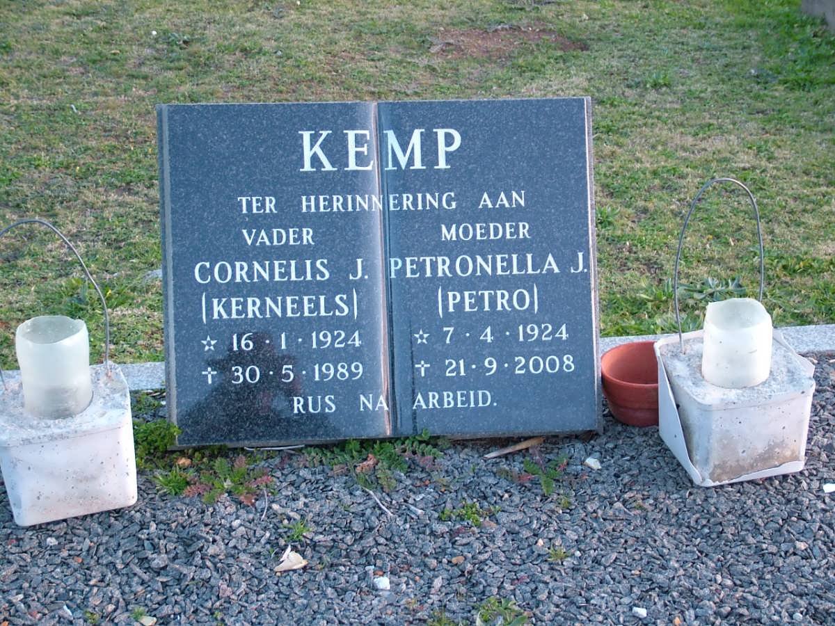 KEMP Cornelis J. 1924-1989 &amp; Petronella J. 1924-2008