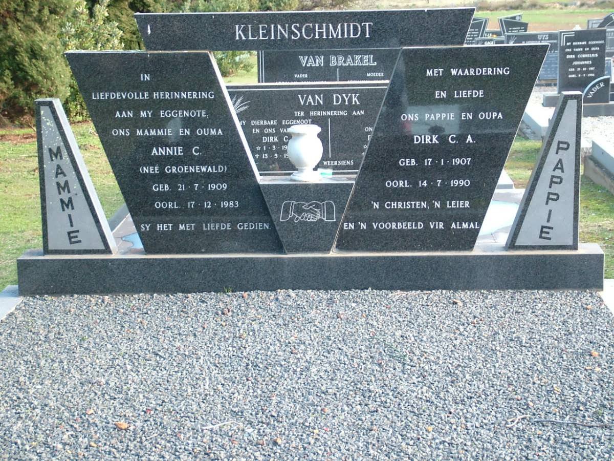 KLEINSCHMIDT Dirk C.A. 1907-1990 &amp; Annie C. GROENEWALD 1909-1983