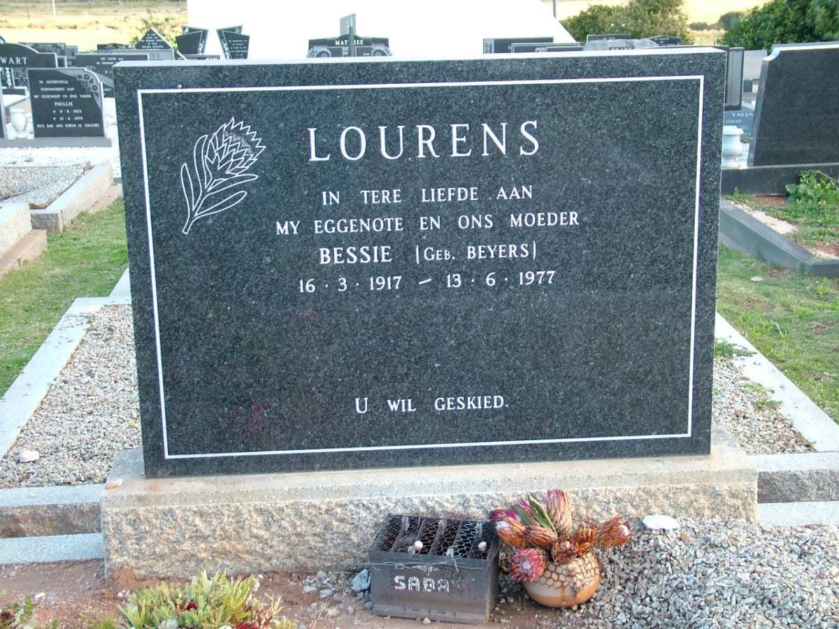 LOURENS Bessie nee BEYERS 1917-1977