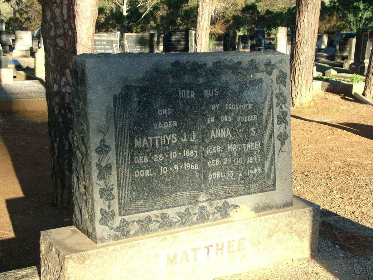 MATTHEE Matthys J.J. 1887-1968 &amp; Anna S. MATTHEE 1895-1949